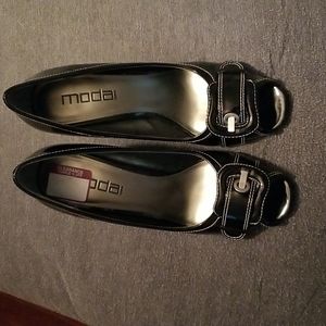 Brand new tags still inside. Women's Moda Spana black peep toe heel size 9 1/2